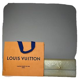 Louis Vuitton NewWave grünes Lederportemonnaie