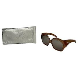 Gafas de sol de plástico marrón Dior