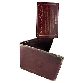 Borsa in pelle verniciata bordeaux di Cartier