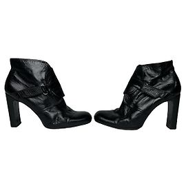 Stivaletti in pelle verniciata nera Jil Sander