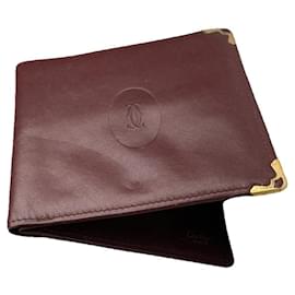 Borsa in pelle verniciata bordeaux di Cartier