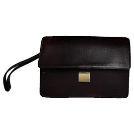 Clutch in pelle viola Louis Vuitton Sénateur