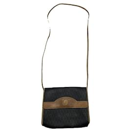Sac à main Dior Saddle Trio en cuir noir