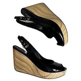 Miu Miu Schwarzer Lacklederabsatz