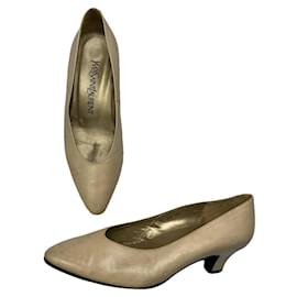 Talons en cuir beige Yves Saint Laurent