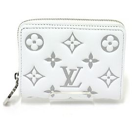 Cartera Lou de cuero de cordero LV SKI de Louis Vuitton