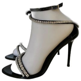 Sandali Giuseppe Zanotti con Strass Neri in Vernice 38