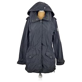 Chaqueta Bogner negra con capucha desmontable