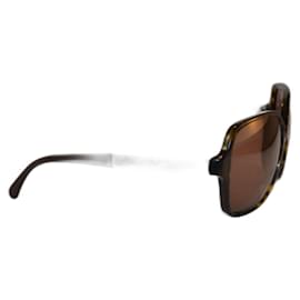 Chanel Sonnenbrille aus Kunststoff mehrfarbig