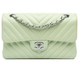 Chanel Verde Piccolo Classico Chevron in Pelle di Agnello Doppio