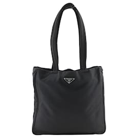 Bolso tote de nylon negro Prada