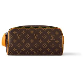 Beauty case Louis Vuitton Monogram Macassar Giallo