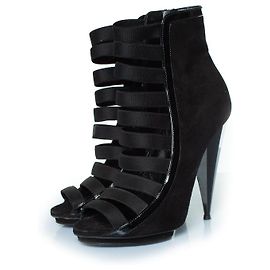 Gucci Olimpia Sandalen mit Lack- und Wildlederriemen