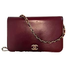 Pochette Chanel in pelle rosso scuro