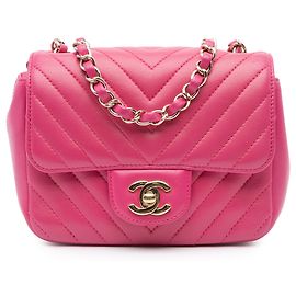 Chanel Mini Quadrato Rosa Classico Chevron in Pelle di Agnello con Patta Singola
