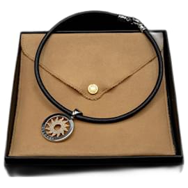 Collar Choker Bulgari Tondo Sun de Cuero y Oro Amarillo 18K