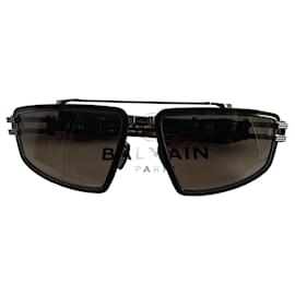 Gafas de sol Balmain de acetato y titanio negras