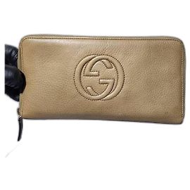 Carteira Continental Gucci Soho GG Logo Bege