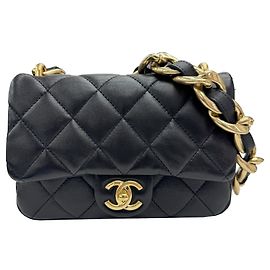 Borsa a tracolla piccola matelassé di Chanel
