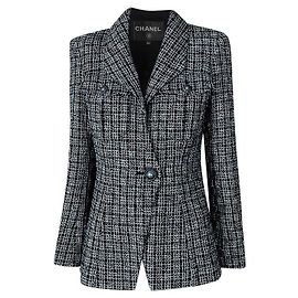 Schwarze schimmernde Tweedjacke mit CC-Perlenknöpfen von Chanel 42 FR
