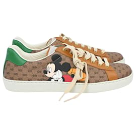 Gucci x Disney Ace Low-Top Sneakers aus braunem beschichtetem Canvas