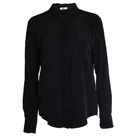 Anine Bing, camisa negra con bolsillos