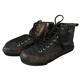 Louis Vuitton Stellar High-Top Sneaker aus schwarzem Leder