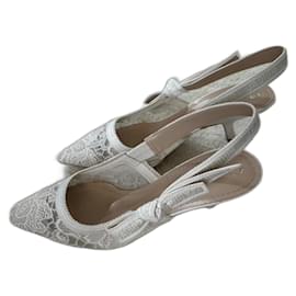 Slingback in cotone con ricamo in pizzo J’Adior