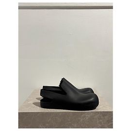 BOTTEGA VENETA Mules e tamancos T.EU 38 Pele