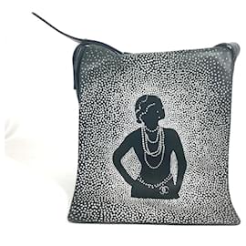 Borsa a spalla in pelle nera e bianca Chanel