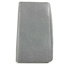 Lange Zippy Organizer Taiga Geldbörse von Louis Vuitton