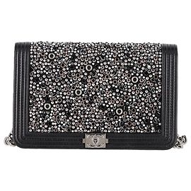 Borsa a spalla Old Medium Boy in pelle di vitello nera con perline Chanel