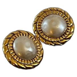 Orecchini a Clip Barocchi Vintage di Chanel