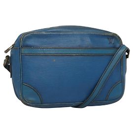 LOUIS VUITTON Bolsa de Ombro Epi Trocadero 23 Azul M52305 LV Auth EC236
