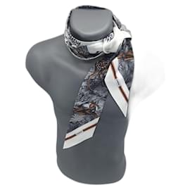 Lenço Choker Burberry de Seda Multicor