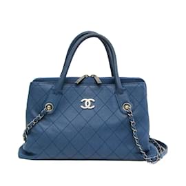 Borsa a mano in pelle di vitello grana marina Chanel Wild Stitch