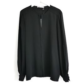Camicia in seta nera con maniche a fessura Ports 1961