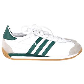 Autre Marque Sneakers Adidas Country in pelle bianca