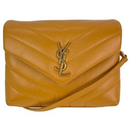 Borsa a tracolla Toy Loulou in pelle di vitello trapuntata gialla Saint Laurent