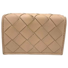 Portafoglio compatto in pelle beige Bottega Veneta