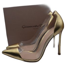 Décolleté Gianvito Rossi Plexy Oro in Pelle