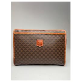 Céline Clutch in pelle monogramma vintage Celine Paris marrone