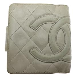 Portafoglio bifold da donna Chanel in pelle grigia
