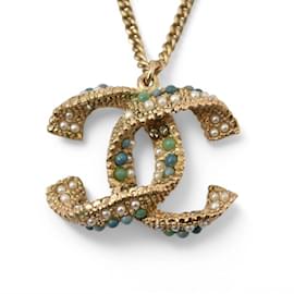 Collana placcata in oro Chanel con pendente Coco Mark CC