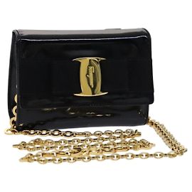 Borsa a spalla Vala Chain di Salvatore Ferragamo in smalto nero e oro Auth hk2388