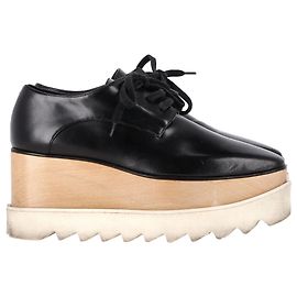 Stella Mc Cartney Sneakers Derby con piattaforma Elyse di Stella McCartney in pelle sintetica nera