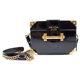 Borsa Prada Cahier Mini Box in pelle verniciata nera