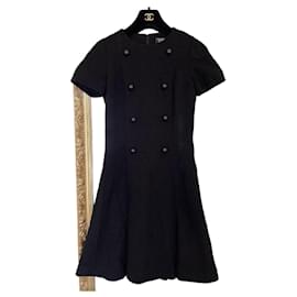 Vestido Chanel de tweed negro