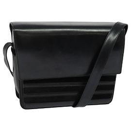 GUCCI Shoulder Bag Leather Black 001 109 1314 Auth sw215