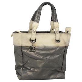 CHANEL Paris Biarritz PM Borsa Tote Tela Rivestita Argento CC Auth bs23887